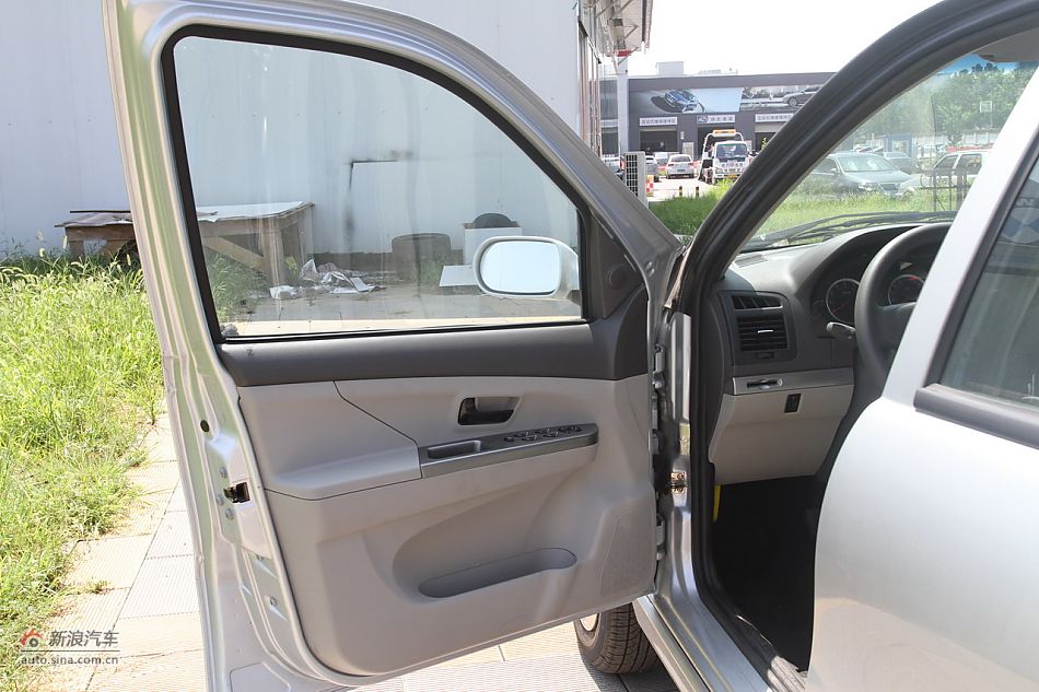 2011款众泰Z200朗骏实拍