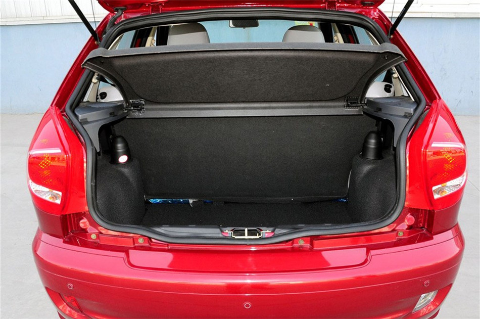 2011款众泰Z200HB1.3L手动豪华型