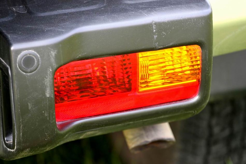 FJ酷路泽外观细节