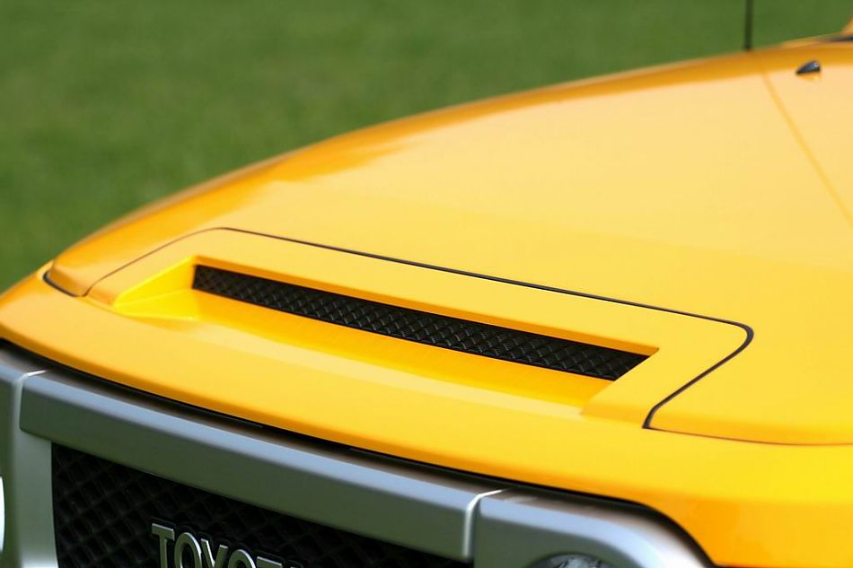 FJ酷路泽外观细节