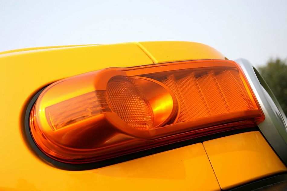 FJ酷路泽外观细节