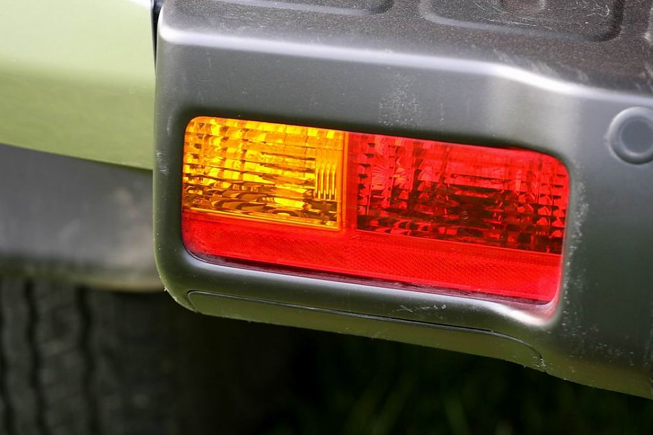 FJ酷路泽外观细节