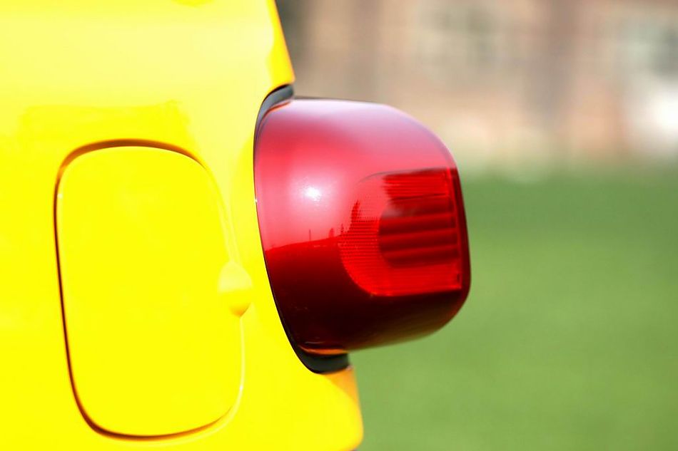 FJ酷路泽外观细节