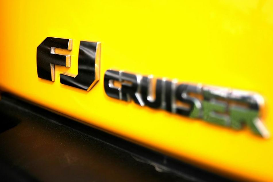 FJ酷路泽外观细节