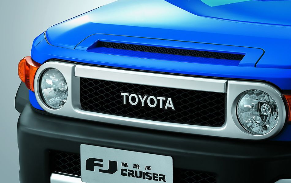 丰田FJ酷路泽