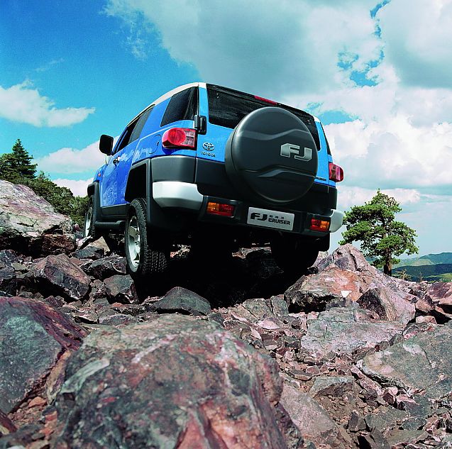 丰田FJ酷路泽