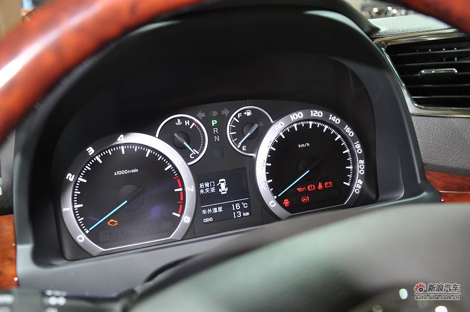 丰田埃尔法alphard