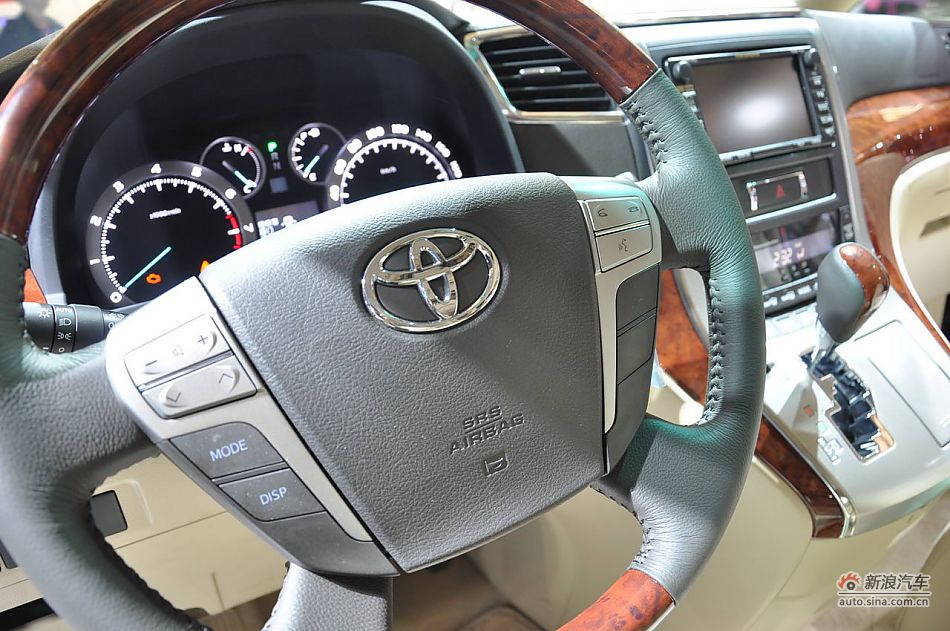 丰田埃尔法alphard