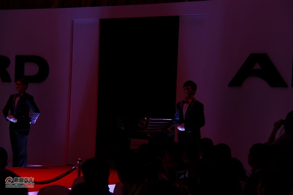 埃尔法上市现场图