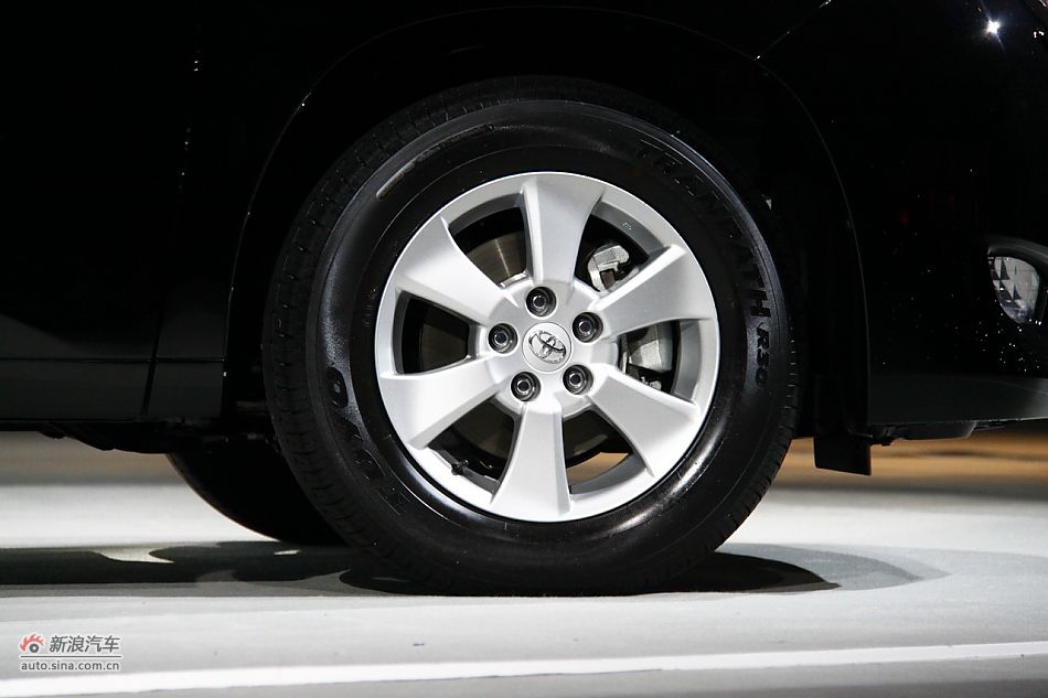 埃尔法上市现场图