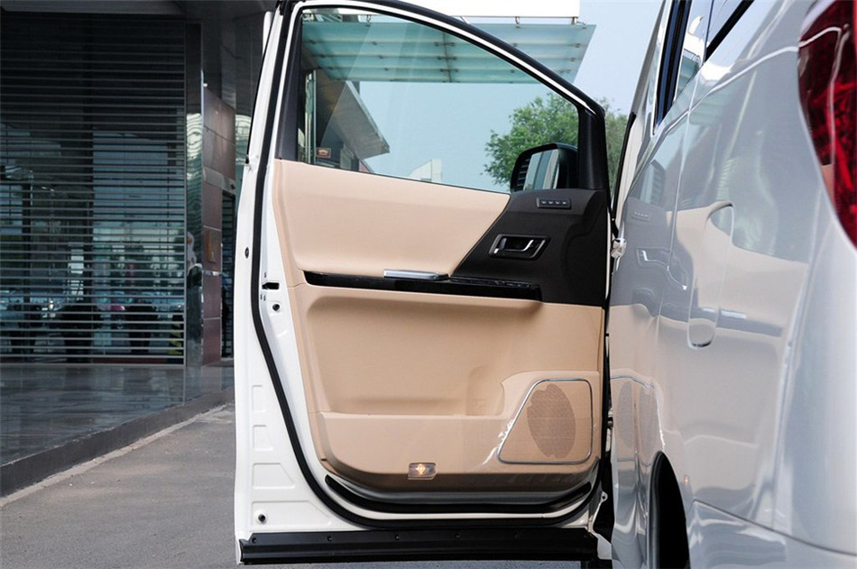 2012款埃尔法3.5L豪华版