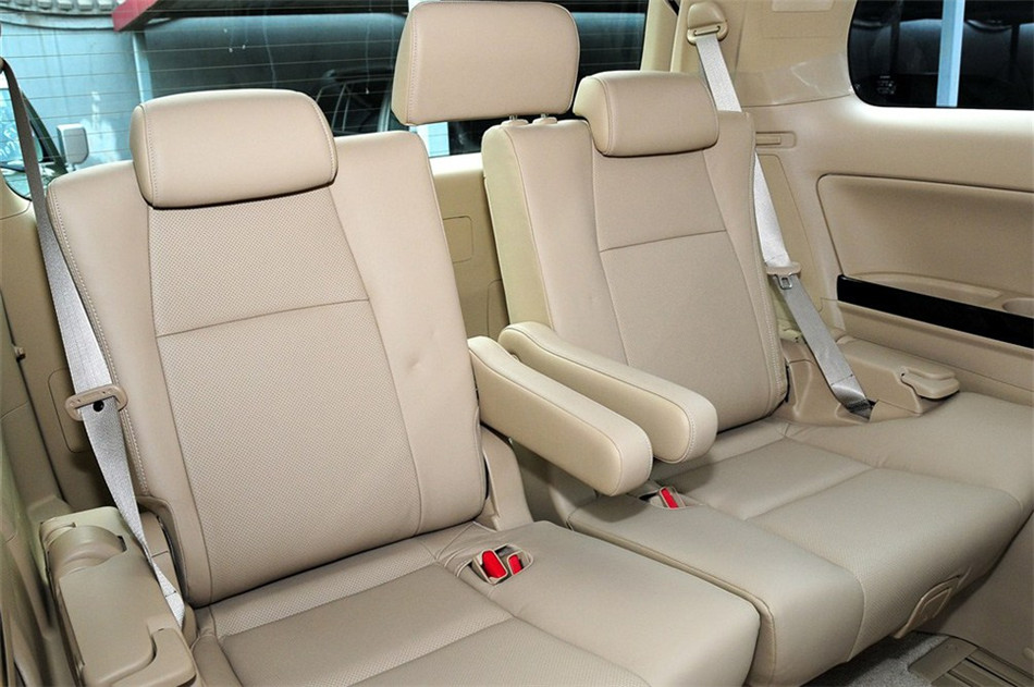 2012款埃尔法3.5L豪华版