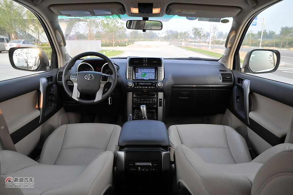 2010款普拉多TX 2.7L自动豪华版