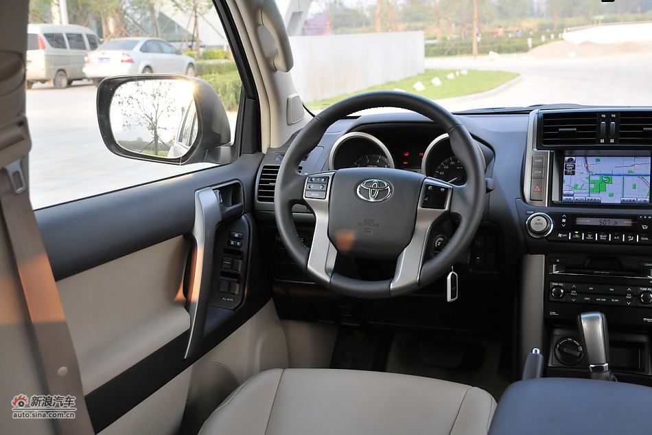 2010款普拉多TX 2.7L自动豪华版