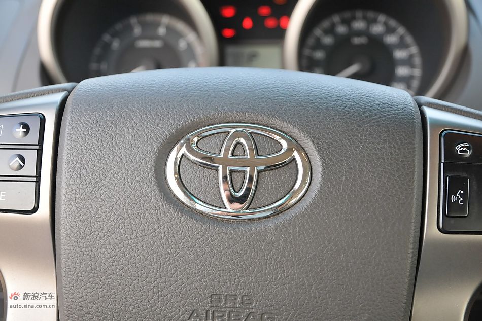 2010款普拉多TX 2.7L自动豪华版