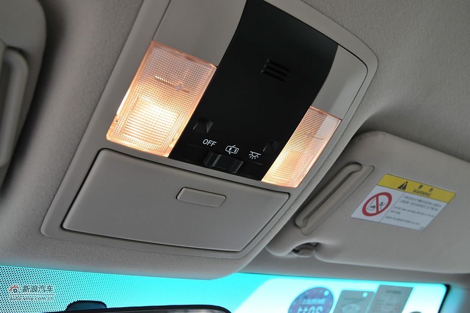 2010款普拉多TX 2.7L自动豪华版