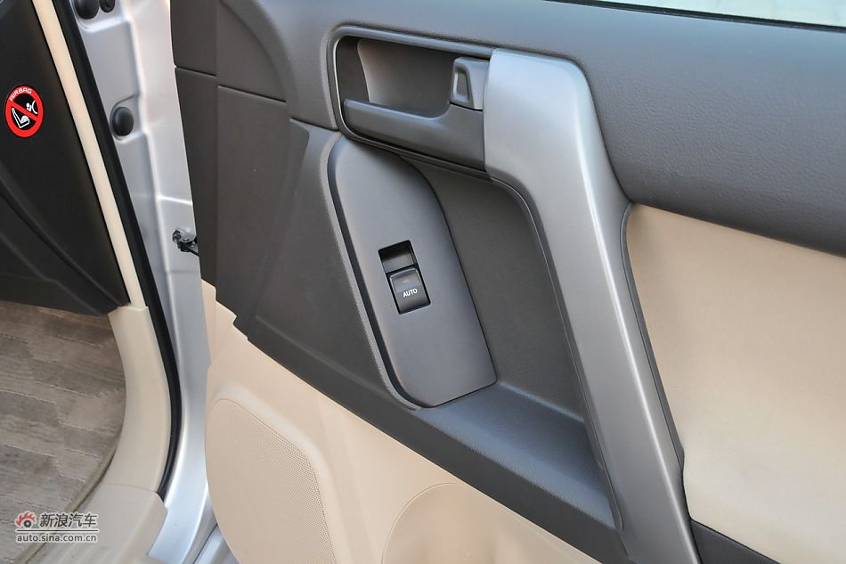 2010款普拉多TX 2.7L自动豪华版