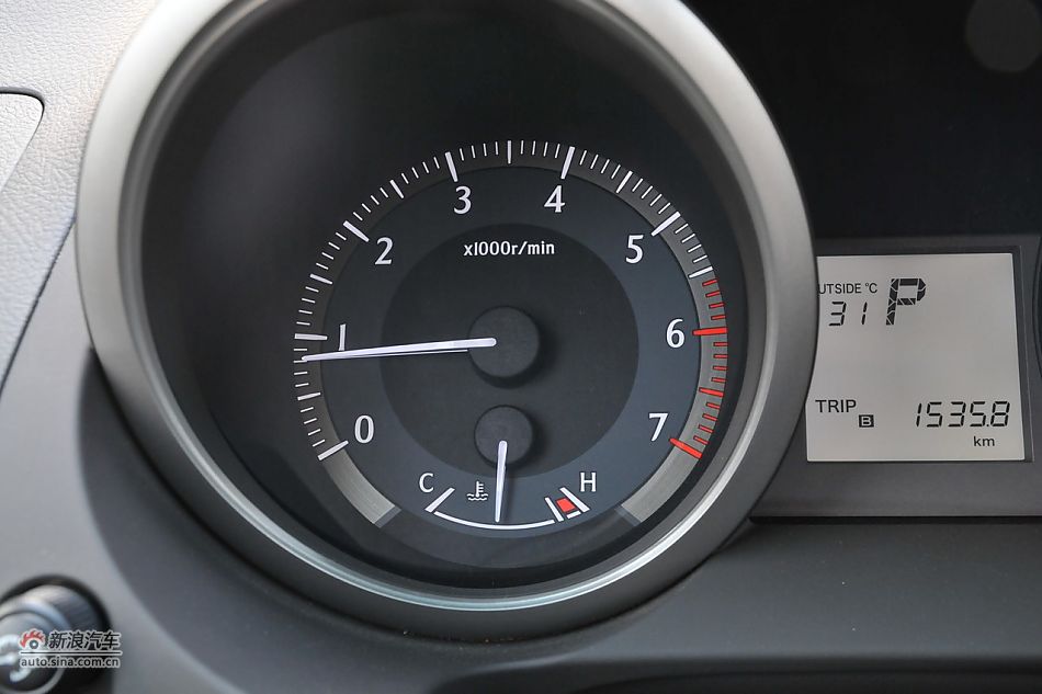 2010款普拉多TX 2.7L自动豪华版