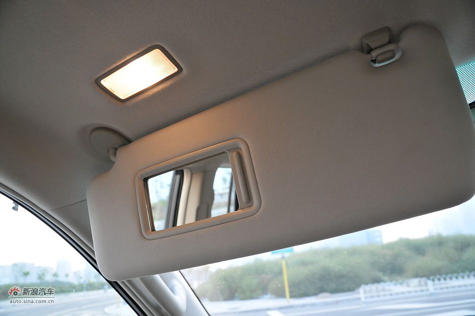 2010款普拉多TX 2.7L自动豪华版