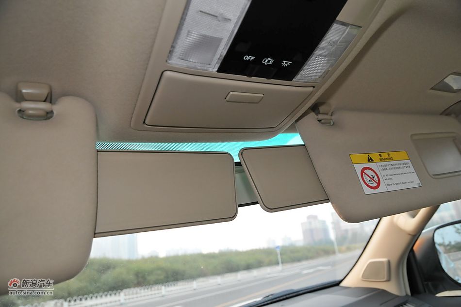 2010款普拉多TX 2.7L自动豪华版