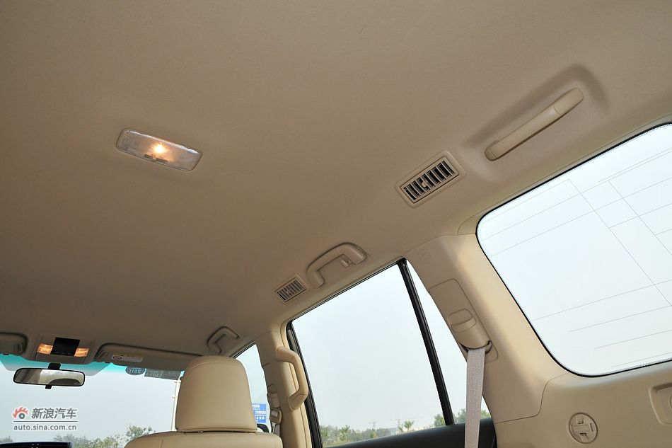 2010款普拉多TX 2.7L自动豪华版