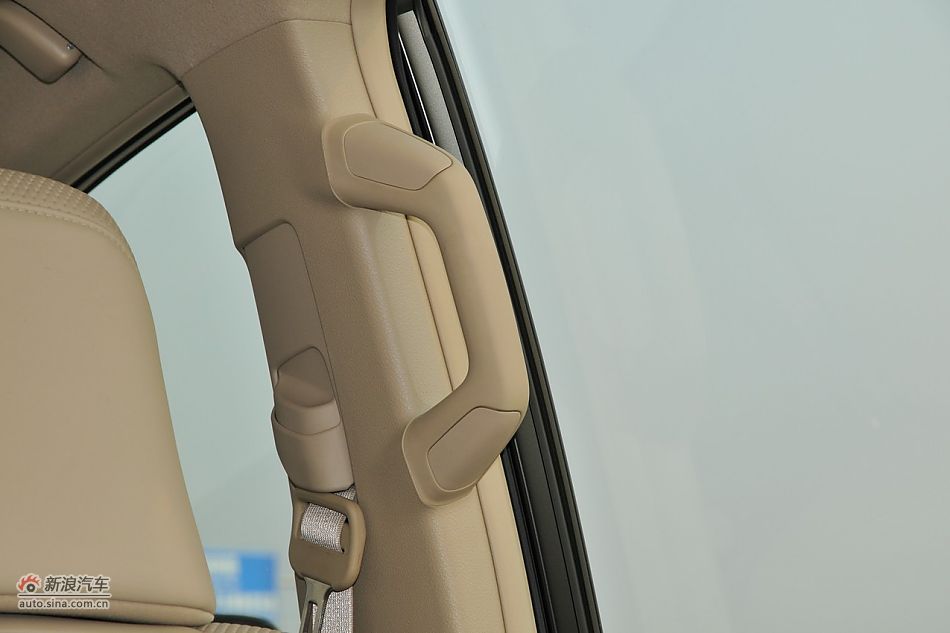 2010款普拉多TX 2.7L自动豪华版