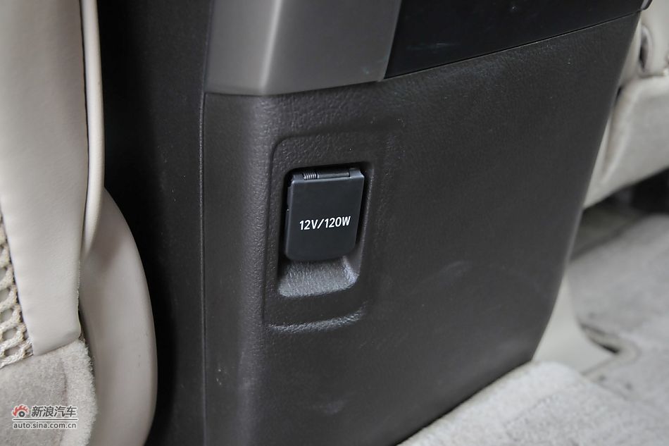 2010款普拉多TX 2.7L自动豪华版