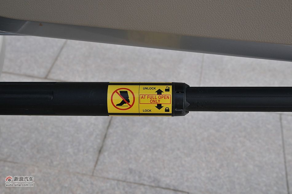 2010款普拉多TX 2.7L自动豪华版