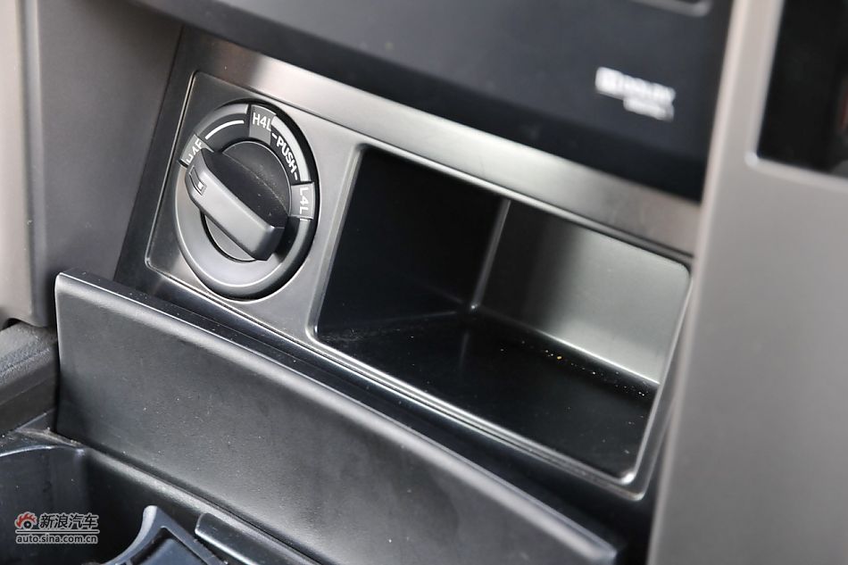 2010款普拉多TX 2.7L自动豪华版