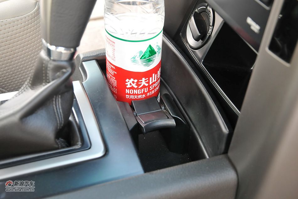 2010款普拉多TX 2.7L自动豪华版