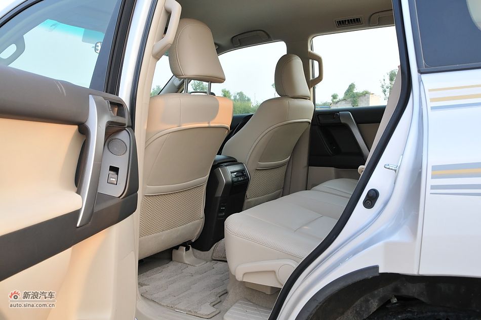2010款普拉多TX 2.7L自动豪华版