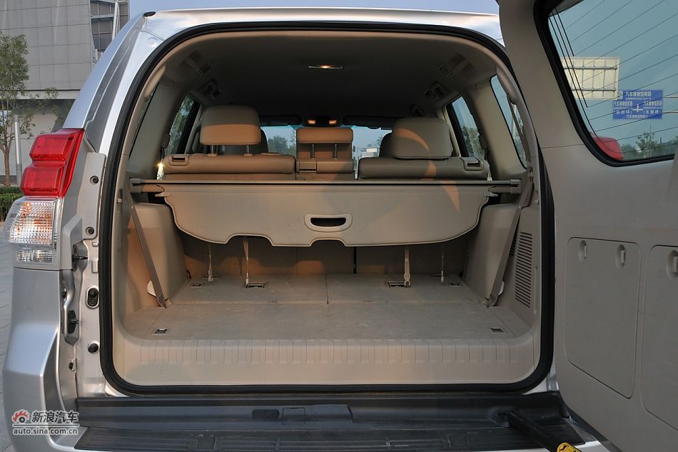 2010款普拉多TX 2.7L自动豪华版