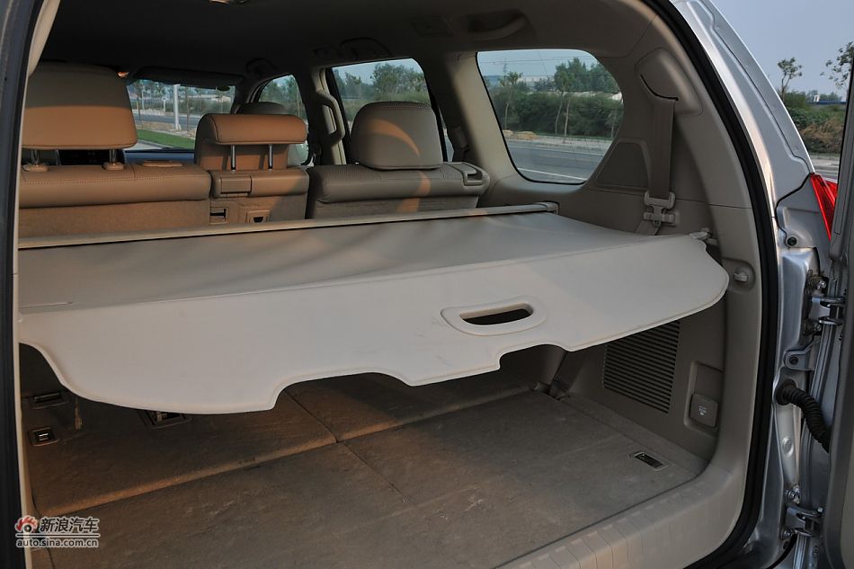2010款普拉多TX 2.7L自动豪华版