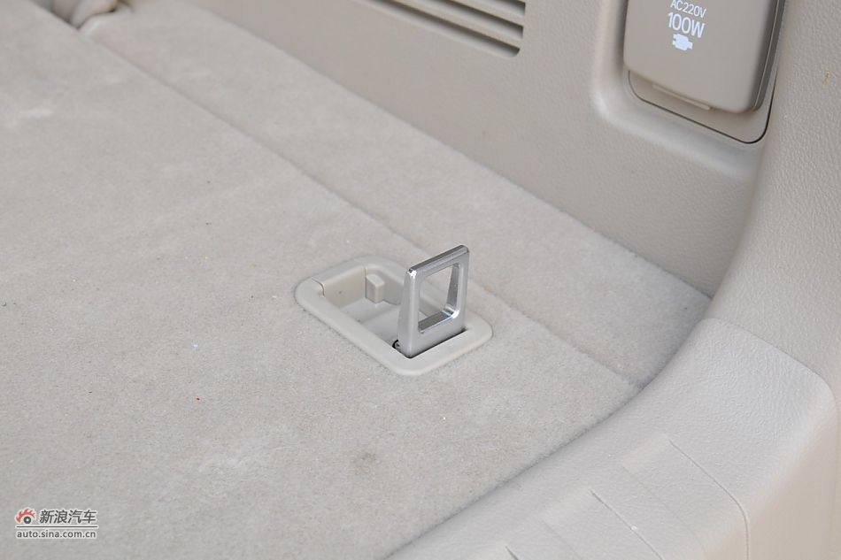 2010款普拉多TX 2.7L自动豪华版