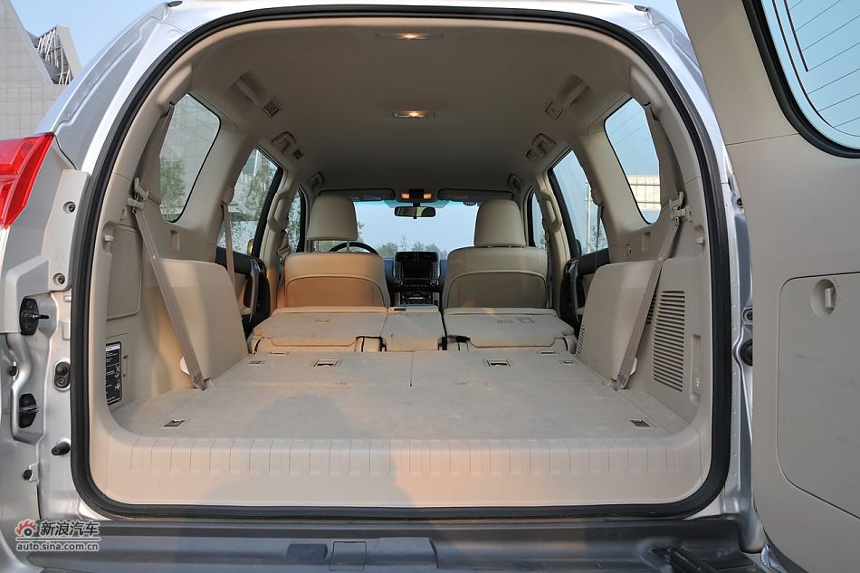 2010款普拉多TX 2.7L自动豪华版