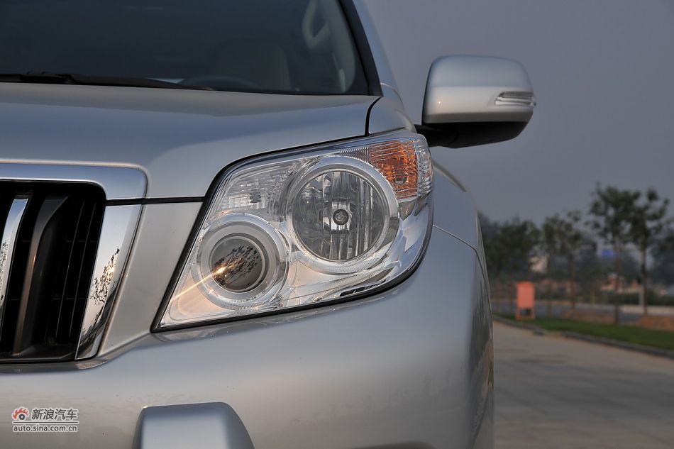 2010款普拉多TX 2.7L自动豪华版