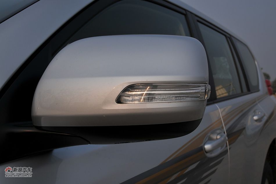 2010款普拉多TX 2.7L自动豪华版