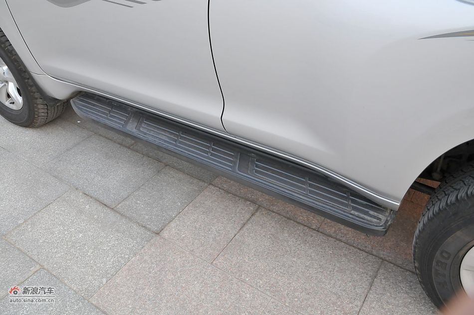 2010款普拉多TX 2.7L自动豪华版