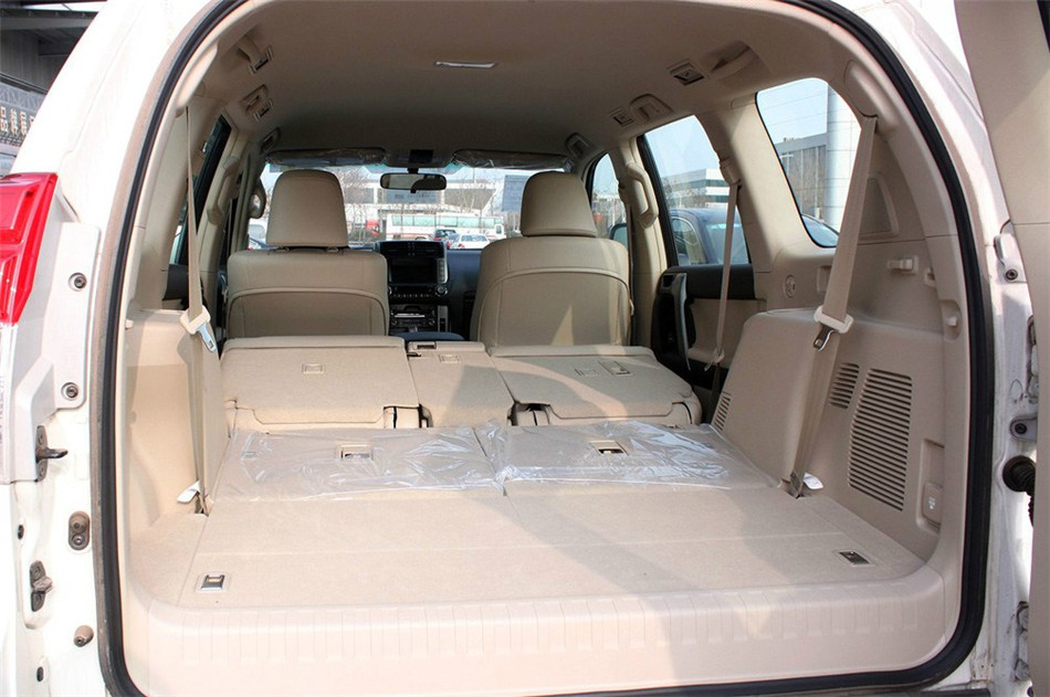 2010款普拉多2.7L手动版