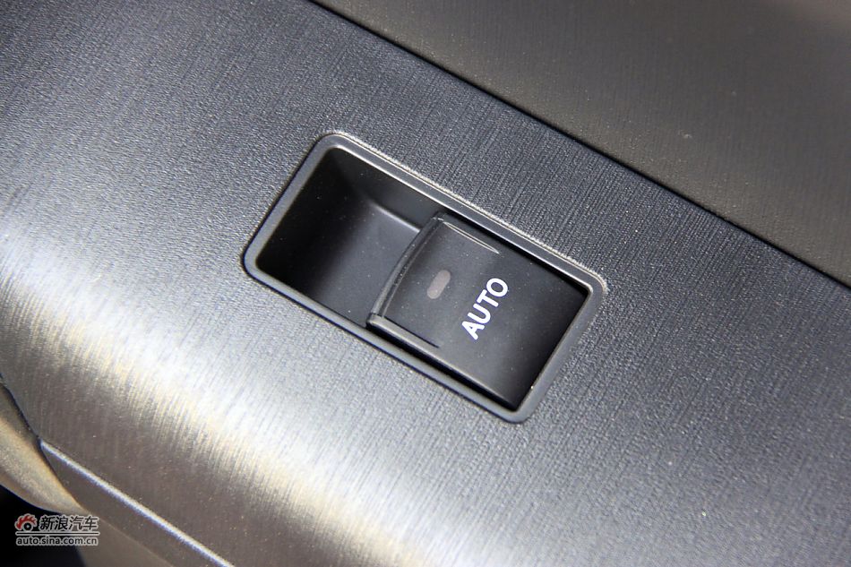 2011款杰路驰高清到店实拍