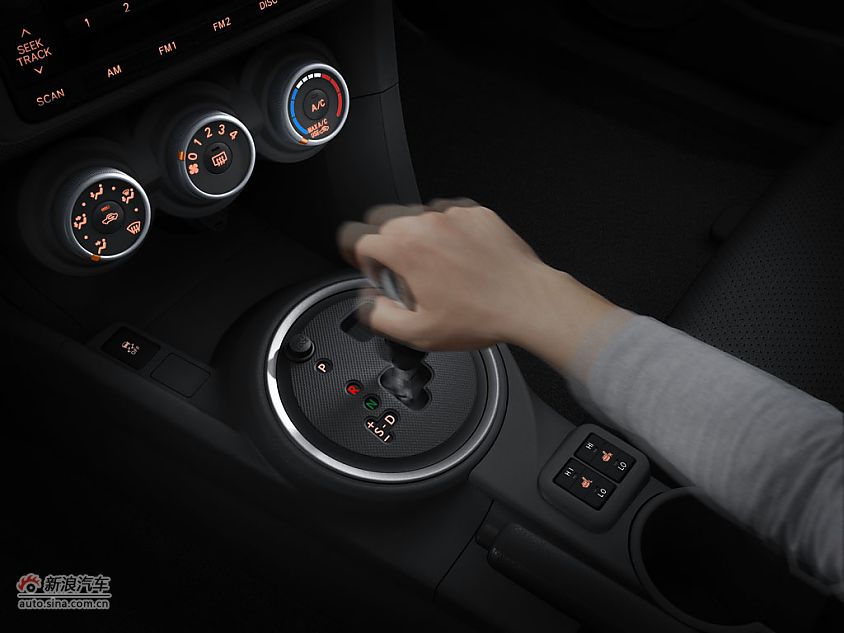 丰田ZELAS杰路驰内饰