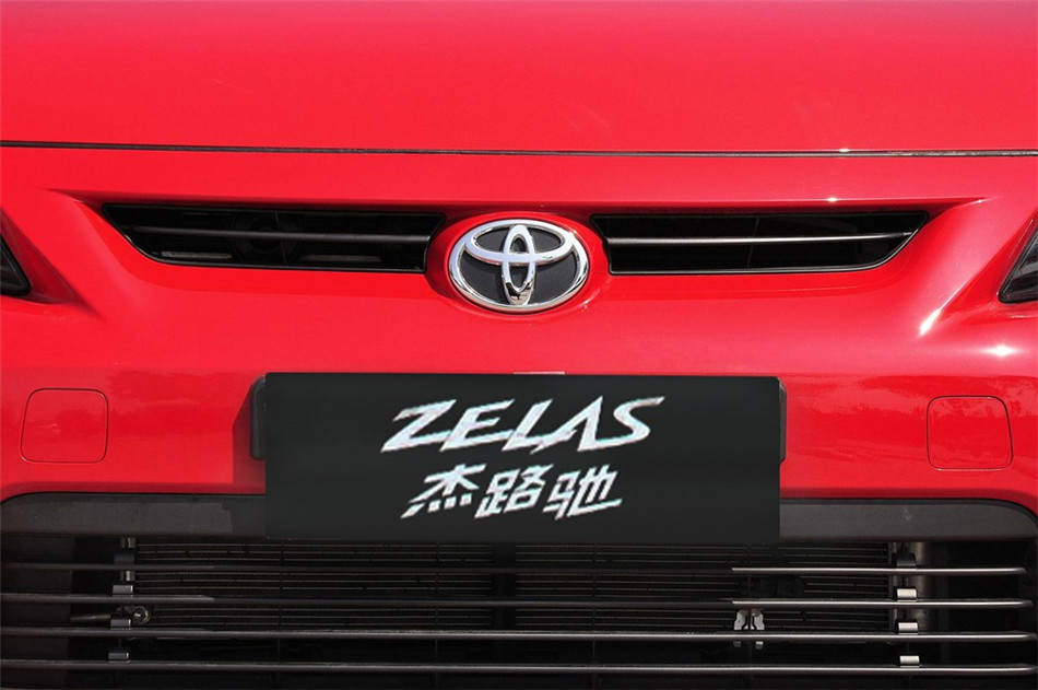 2011款丰田杰路驰2.5L自动标准版