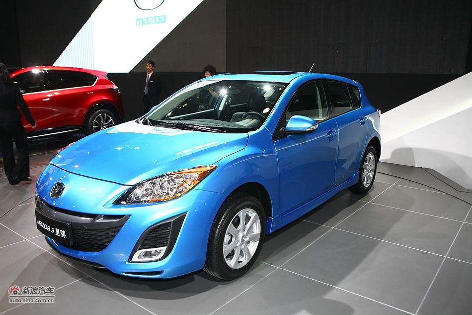 马自达3星骋两厢