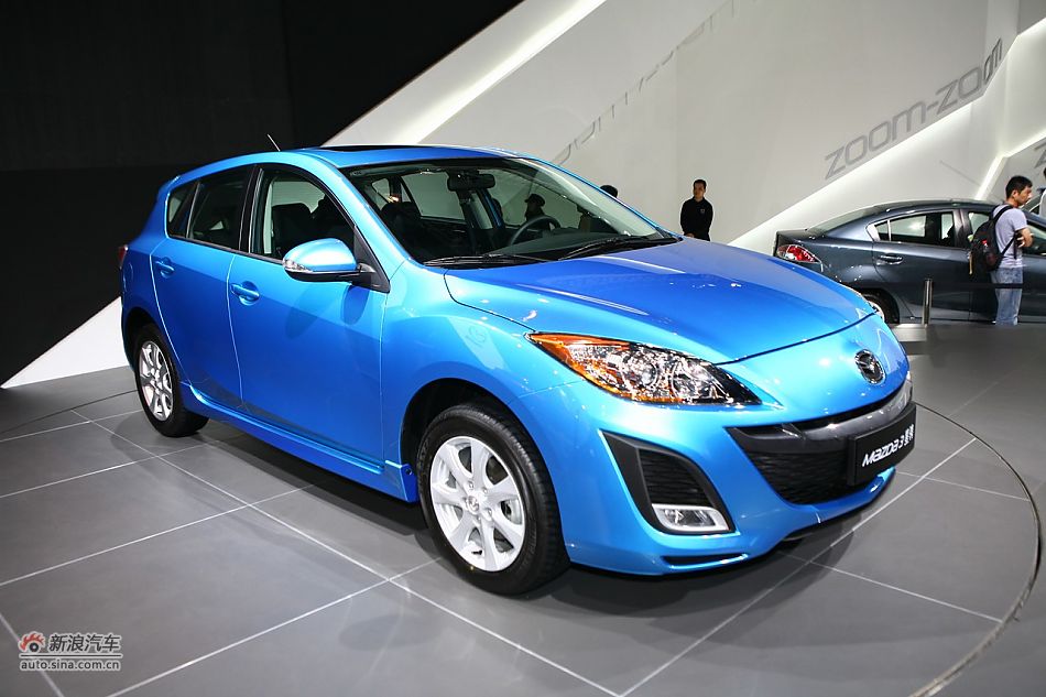 马自达3星骋两厢