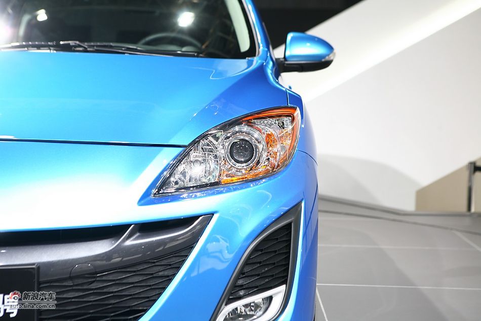 马自达3星骋两厢