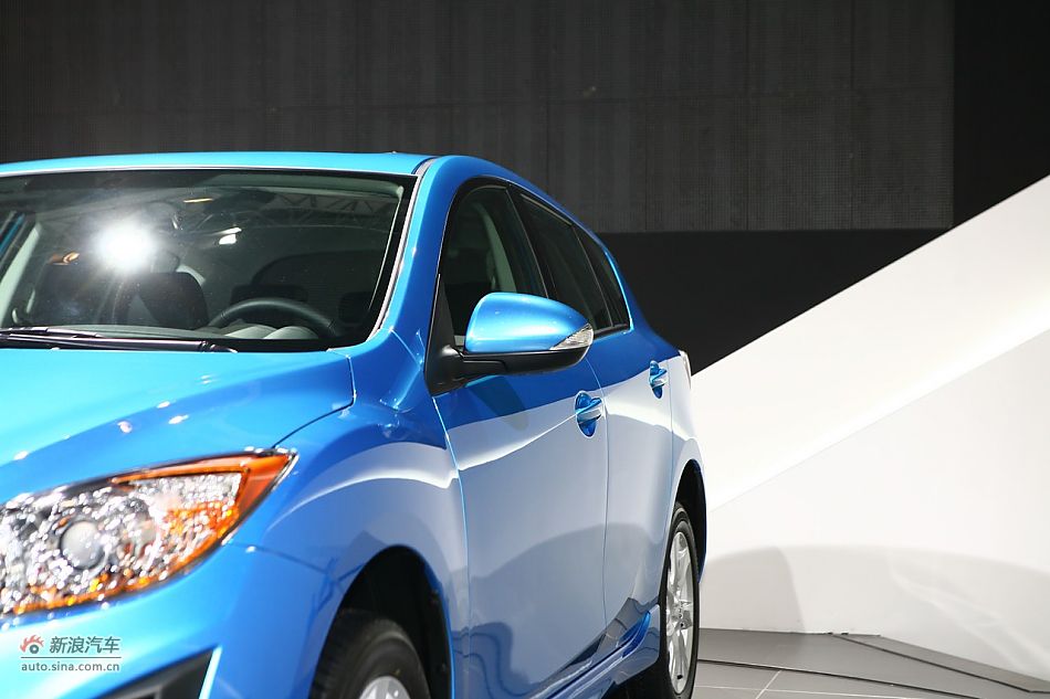 马自达3星骋两厢