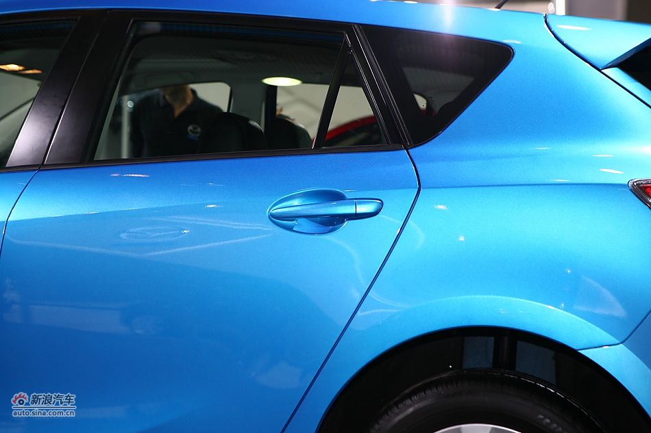 马自达3星骋两厢