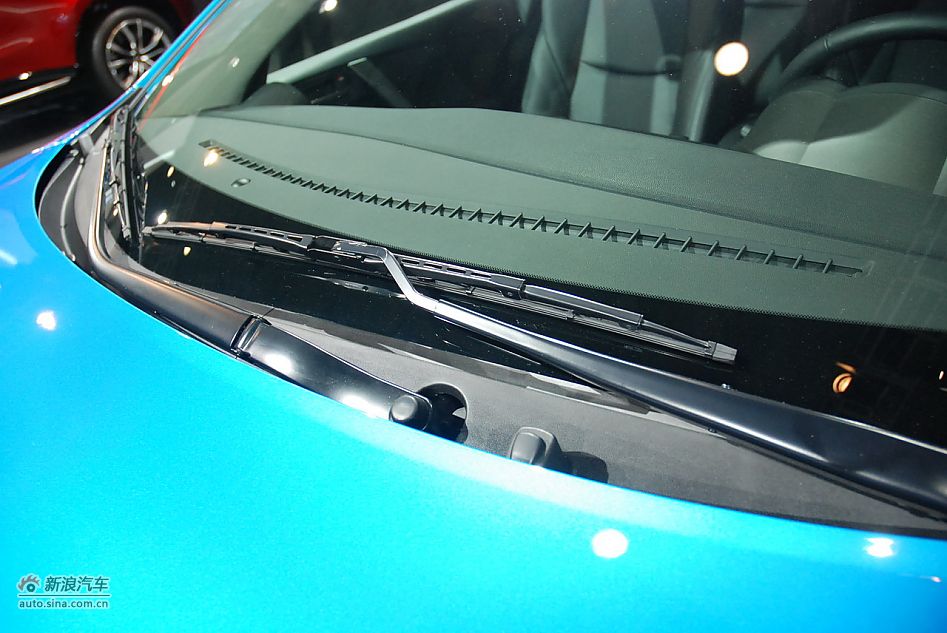 马自达3星骋两厢