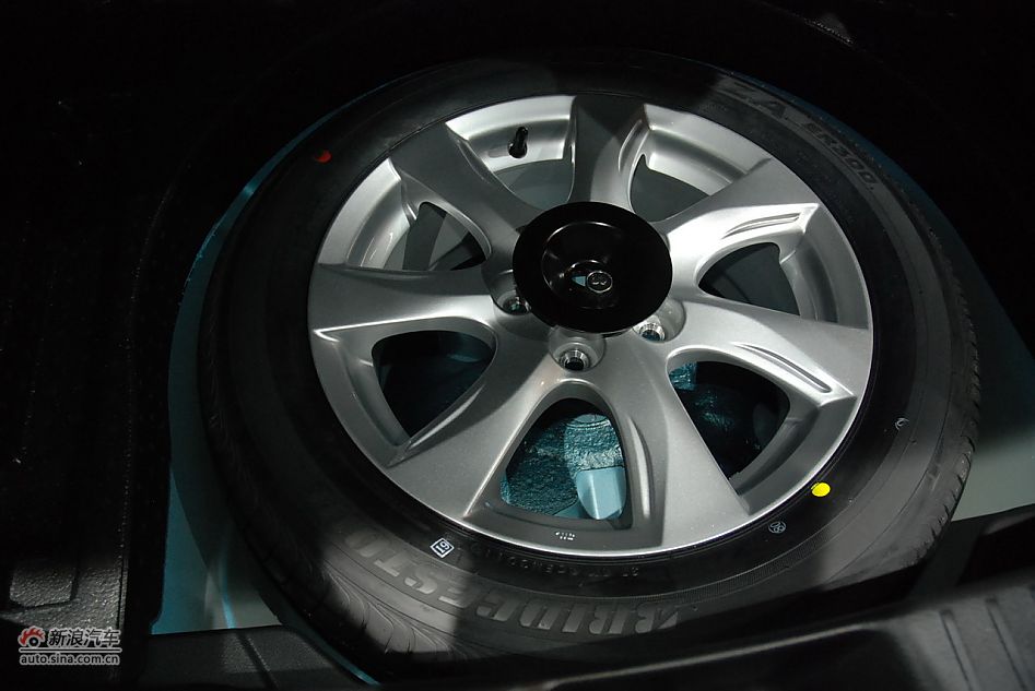 马自达3星骋两厢