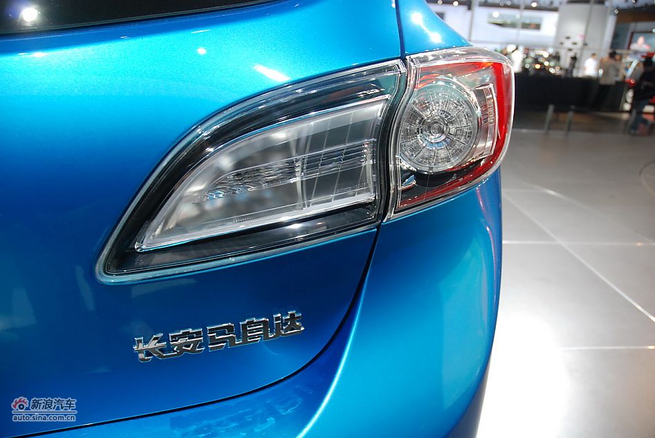 马自达3星骋两厢